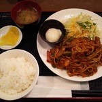 オリーブ・キッチン  - 洋食屋のナポリタン定食　