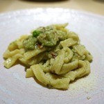 ビス トリス - 自家製ショートパスタ
　サルシッチャと緑野菜のラグー