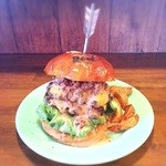 Reef Burger - 料理写真:プルドポークチーズバーガー‼