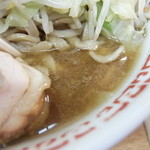 ラーメン二郎 - スープ