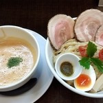 ラーメン家 みつ葉 - 豚CHIKIトマトつけ麺