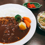 こしゃる - ワンコインランチ。カレーライス（サラダ付）  500円