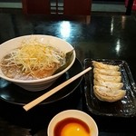 麺屋 銀次郎 - 魚介豚骨ラーメンと餃子