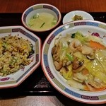 拉拉飯店 - 『あんかけ焼きそば＆半焼飯セット』(990円)！～♪(^o^)丿