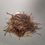 エクアトゥール - （2016年5月　訪問）オマールとフカヒレのクリームソース、サマートリュフ添え。感動の味と香り♡