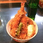 10＋TEN-TEN - 天丼690円　えび・イカ・カボチャ・獅子唐・たまご