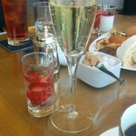 ラウンジ＆シャンパンバー「ベランダ」 ヒルトン東京お台場 - 