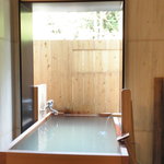 月の花 梟 - 部屋の半露天