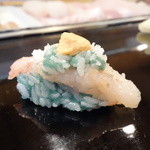 甘エビは卵を混ぜた翡翠シャリで！