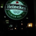 Robin Hood  - 店先の看板