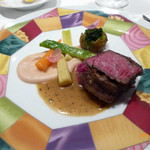 モナリザ - ２０１６年５月：牛フィレ肉のグリエ　新じゃがと葉わさびのサラダ　レモンと黒コショウのソース