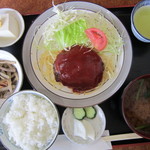 ハンバーグ定食