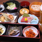 うどんダイニング DON - こんな豪華で安い!!22時までOKの「ほろ酔いセット」2100円