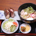 うどんダイニング DON - 手打ちうどんを楽しめる「まる得ランチ」500円