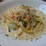 ラ・ターブルロンド - 小エビとズッキーニのクリームソースショートパスタ♪