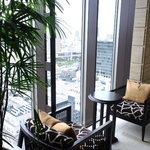 オリエンタルホテル - ロビーもアニマル柄、!?＾＾；