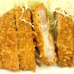 とんかつ 山さき - ロースかつのアップ。