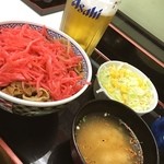 吉野家 - ちょい飲み吉野家して
            か〜えろ✨
            
            豚丼 つゆだくで
            いただきます(^_^)