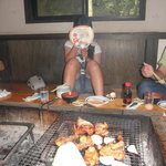 らくだ山 地鶏の店 - 熱い・暑い・煙い「y・a・d・a ヤダー｣(~Q~;)