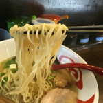 麺屋 帆のる - 麺…昼は細麺のラーメンのみ販売。無難な感じ。