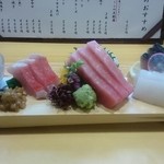 ながうらの隠れ家ラウンジ つるや - お刺身の盛り合わせ