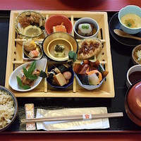 神楽坂 割烹 加賀 個室と会席接待の宴会処 - 