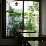 NOTTA CAFE - 中庭