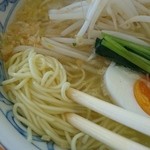 しおや 一心 - 中細麺