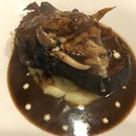 Bistro Tarto - 3日間かけた牛タンの赤ワイン煮込み