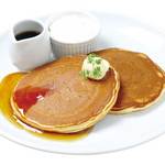 バターミルクパンケーキ ～純生クリーム添え～