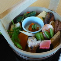 六盛 - 手をけ弁当