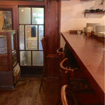 パーラー江古田 - カウンター席