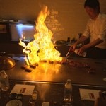 Teppanyaki Hana - ファイヤー