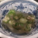 大衆酒場 文太 - お通し、おくらと山芋のゼリー