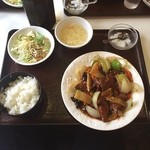 小錦江 - 今日のお昼も小錦江さん。牛肉のオイスターソース炒めをいただきます（＾Ｏ＾）