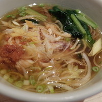 広尾はしづめ - 蒸し鶏のネギ油がけ温麺