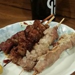 鳥勝 - カシラ、ハツ各80円