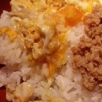 赤坂 ざんまい - 鶏そぼろも乗せて。　2016.5