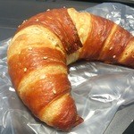 サイラー - 2016.05・Laugenbutterkipfel ラウゲンブッターキップフェル 180円(税込) 　(3.5)