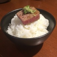 飛騨牛一頭家 馬喰一代 岐阜神田 - ご飯に乗せてみました(^o^)