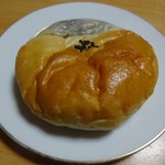 パン屋ドンチャバラ - レトロあんぱん 110円（税別）。　 