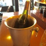 baru Publo - H28.06.03 ヴーヴレ ワインクーラーにイン