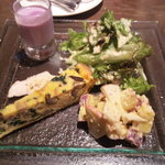 ランチ(\1200）の前菜