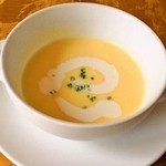 洋食屋シカレ - コーンの冷製スープ