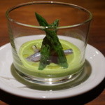 冷製カクテル　きびなご、アスパラ、フルーツトマトのマリネ