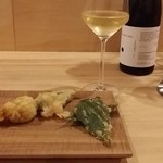 ワインバールケ - 【H28.6.3】花ズッキーニのフリット１０００円。Matías i Torres Albillo Criollo。スペインのアルビーリョ。
