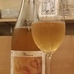 ワインバールケ - 【H28.6.3】アルザスの泡。ドメーヌ・グザヴィエ・ヴァイマン ミノリ リボ・ブル デュオ。