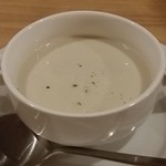 ワインバールケ - 【H28.6.3】新玉ねぎのポタージュ５００円。