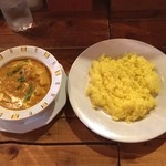 ミルミレ - 二日酔いカレー ベジタブルカレーとサフランライス
