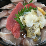 発寒かねしげ鮮魚店 - 数えてみたら12切れの〆サバ！